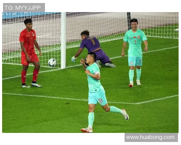 亚运男足球员风采展现各国明星齐聚赛场争夺荣耀 亚运男足球员风采展现各国明星齐聚赛场争夺荣耀